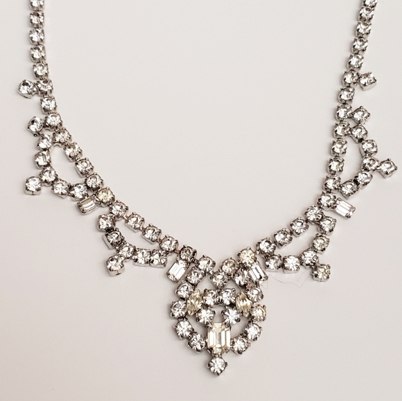Gorgeous VTG Crown By Gale Studded Faceted Clear Rhinestone Collar Bib Necklace - Picture 2 of 6